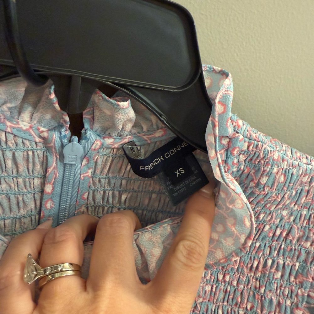 Charming brunch Dress in Purple and blue print - Picture 4 of 5